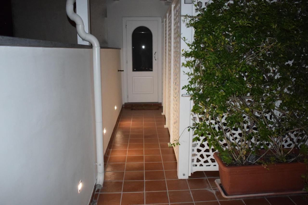Paradiso Apartment *