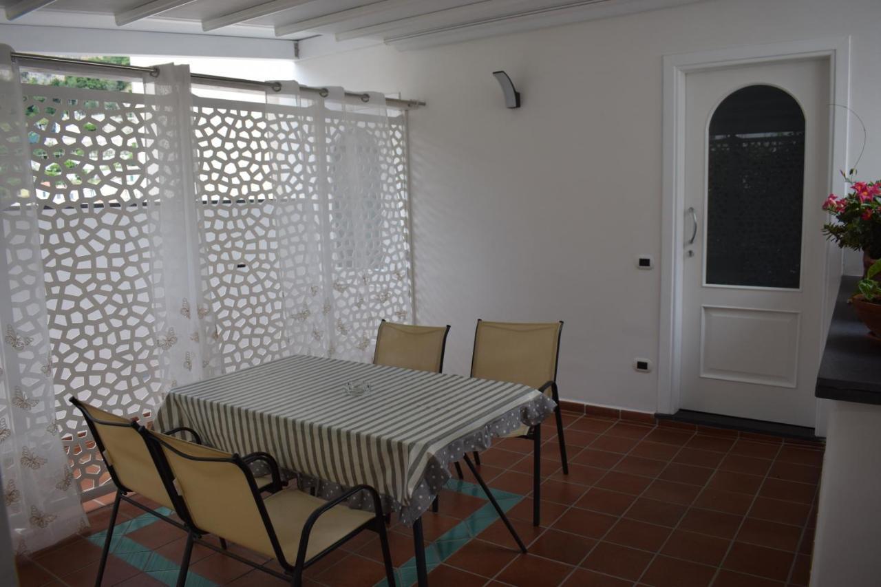 Paradiso Apartment *