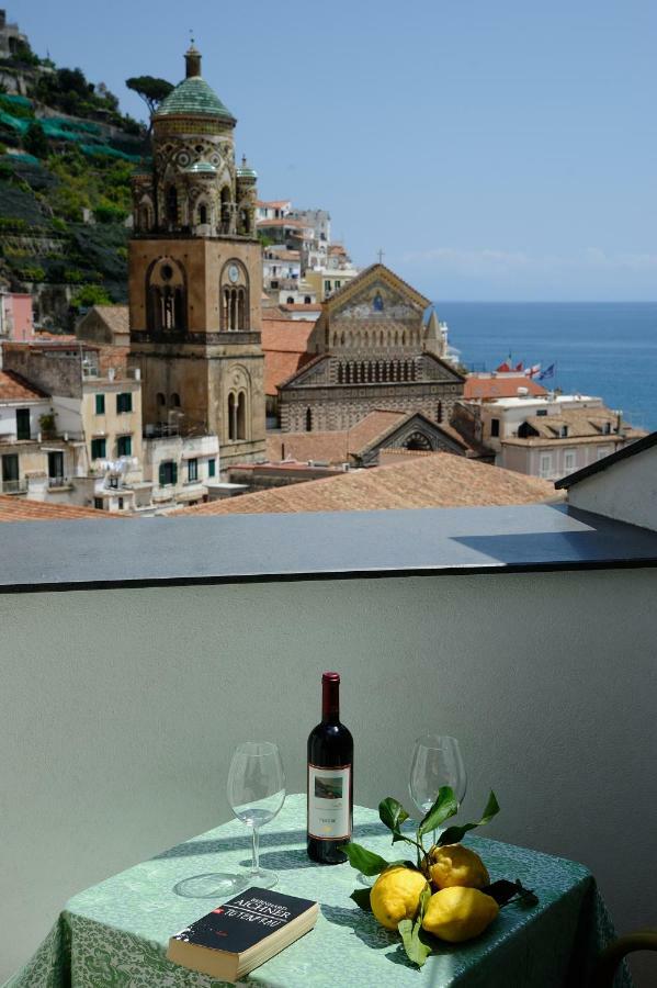 Paradiso Apartment