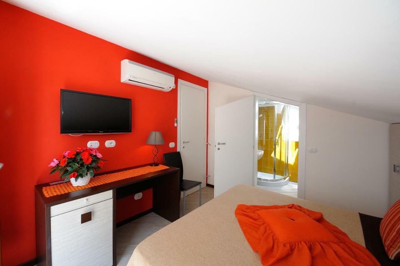 Apartment Paradiso